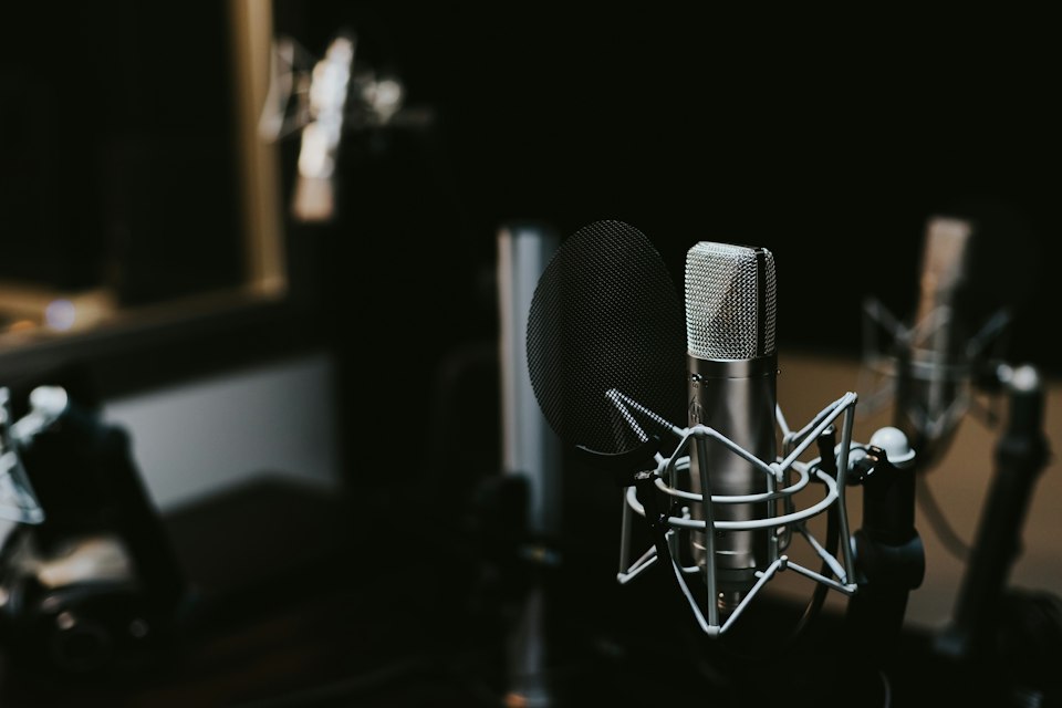 Podcast microphone and recording setup
